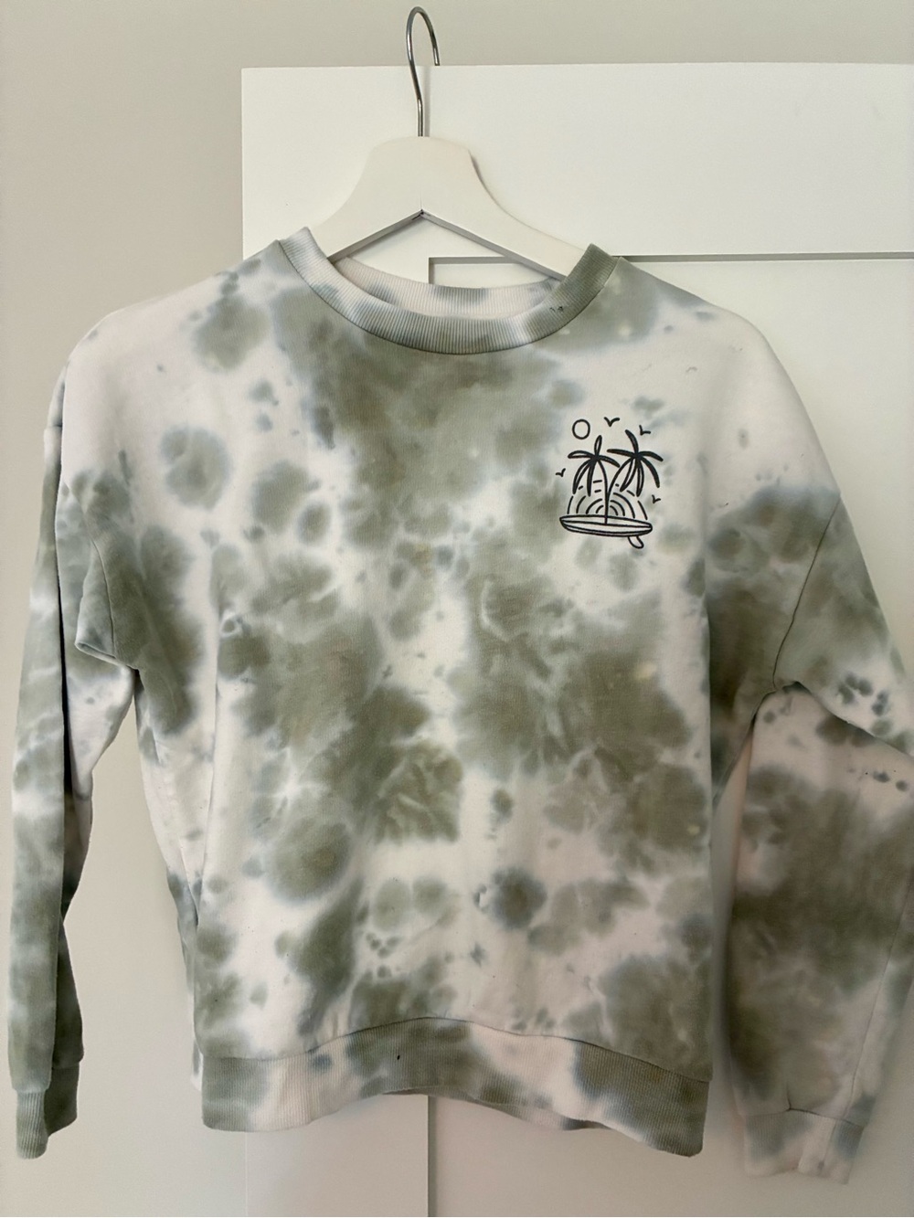 Rylee + Cru Pastel Tie-Dye Crewneck — Light Green & White